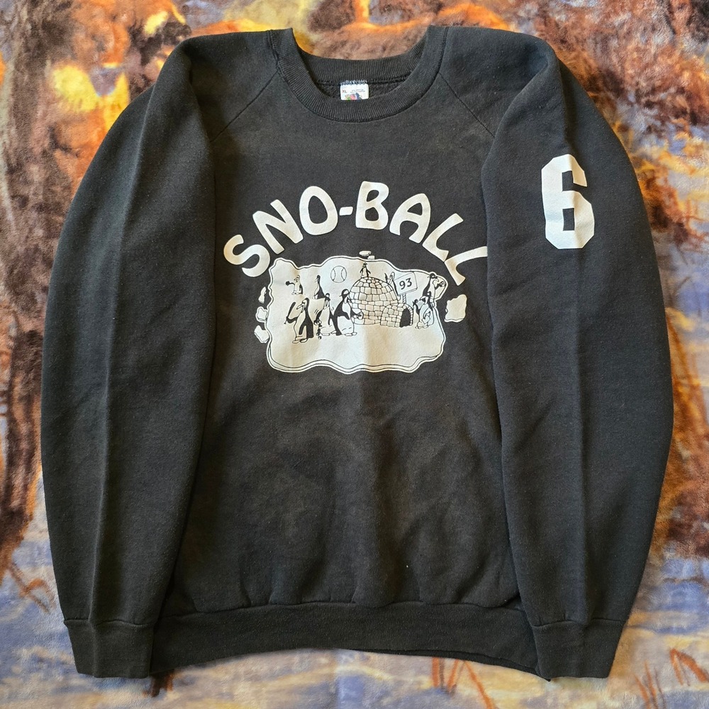 Snowball Penguins 80s Winter Graphic Distressed Faded Raglan Crewneck sz Large